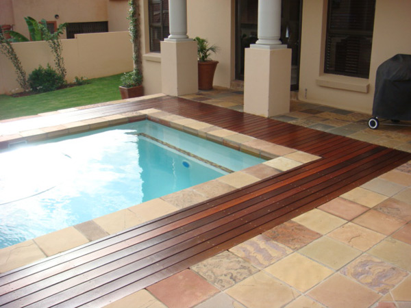 Pool Deck (13)